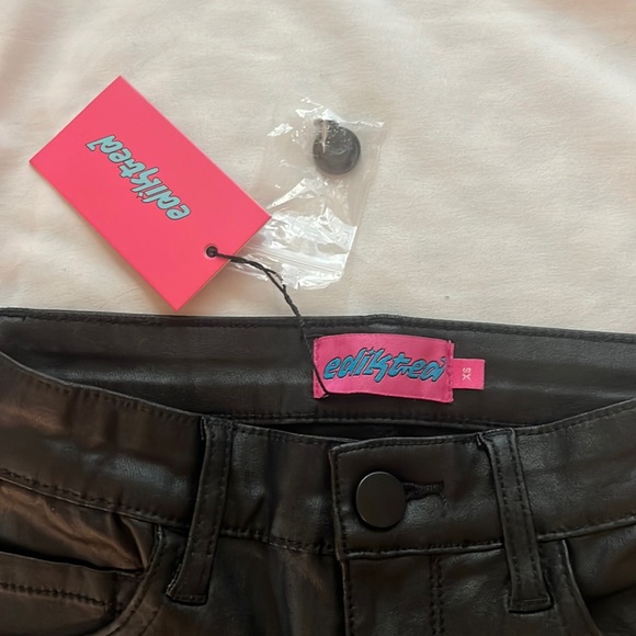 NWT EDIKTED Black Luna Faux Leather Flare Pants! - Picture 2 of 7